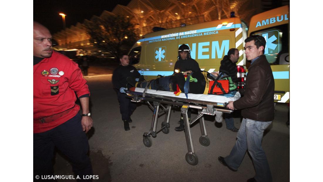 Queda da bancada do Circo Chen em Lisboa causou 30 feridos ligeiros 