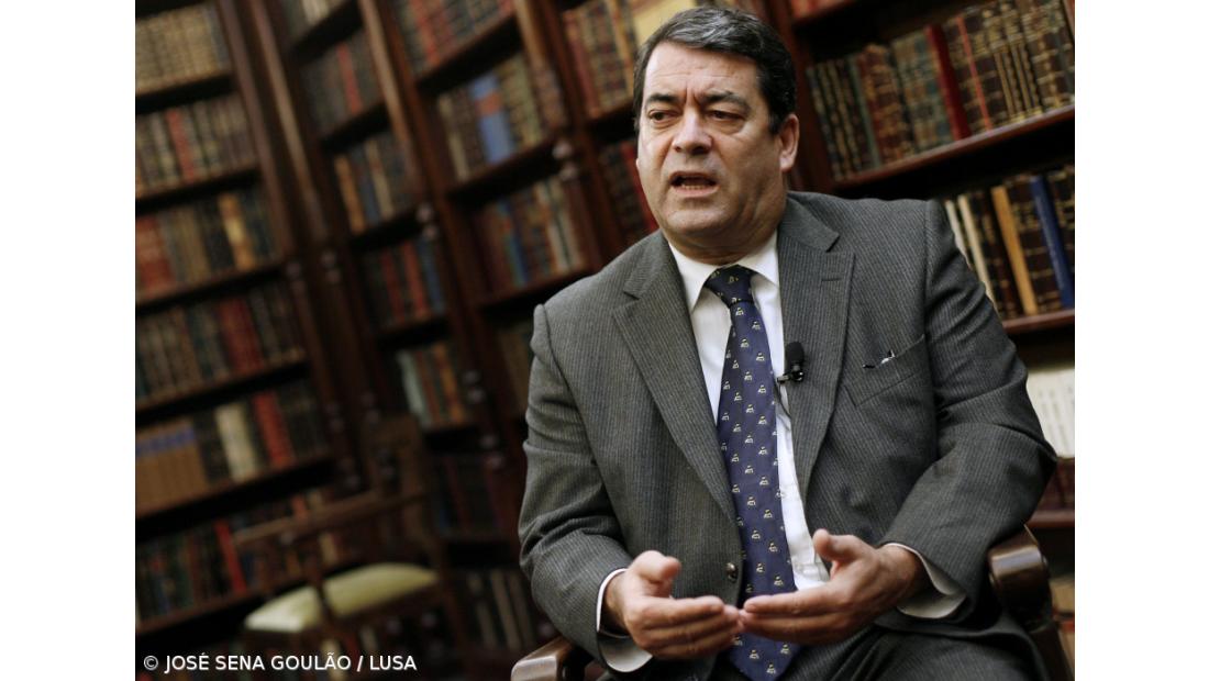 Bastonário diz que não cabe aos tribunais pronunciarem-se sobre a austeridade