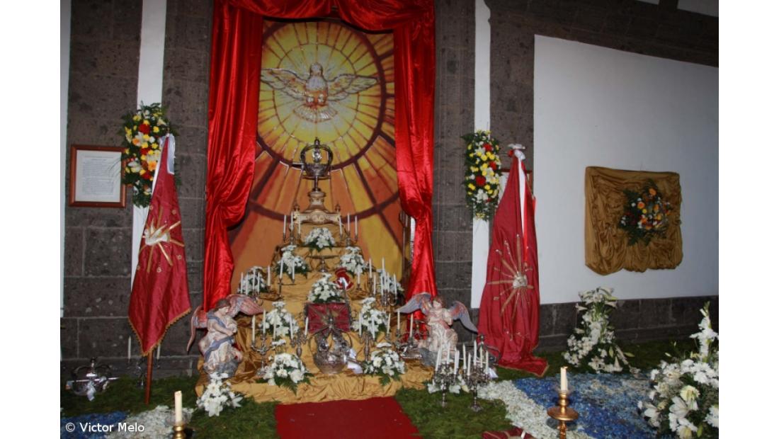 Ponta Delgada leva festas do Espírito Santo a Sintra