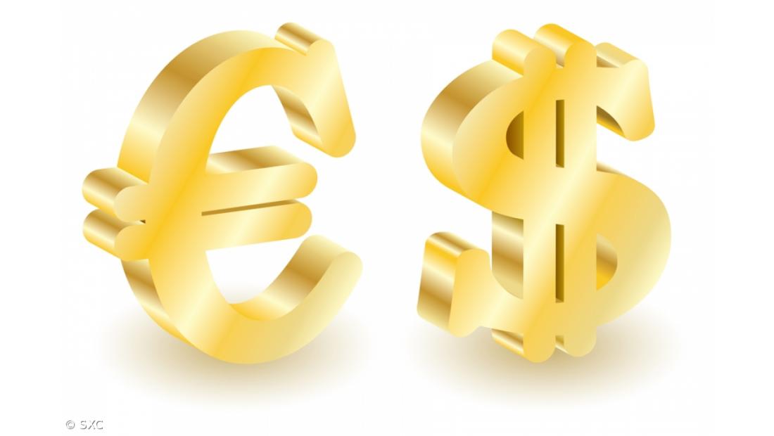 Euro cai face ao dólar, batendo mínimos