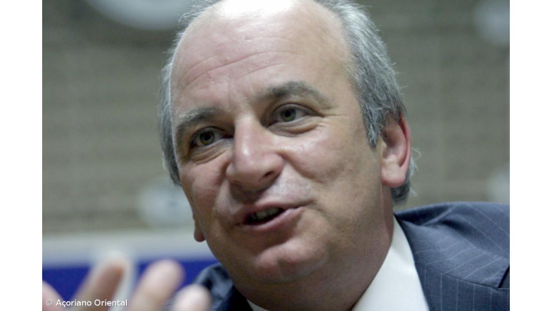 Faleceu Mário Bettencourt Resendes