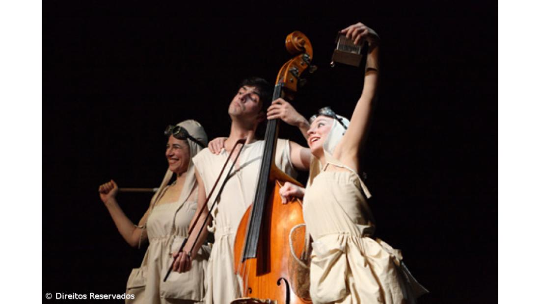 "Agora eu Era" no teatro Micaelense