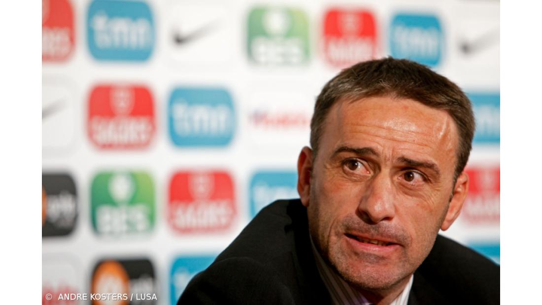 Paulo Bento quer "coração e lucidez" para vencer no difícil relvado de Zenica