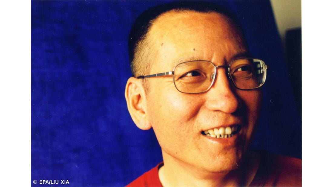 UE pede libertação imediata de dissidente Liu Xiaobo
