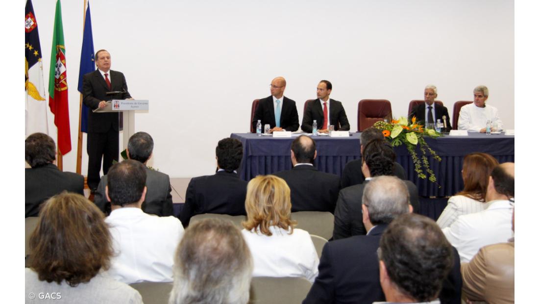 Carlos César defende importância dos cortes no sector da saúde 