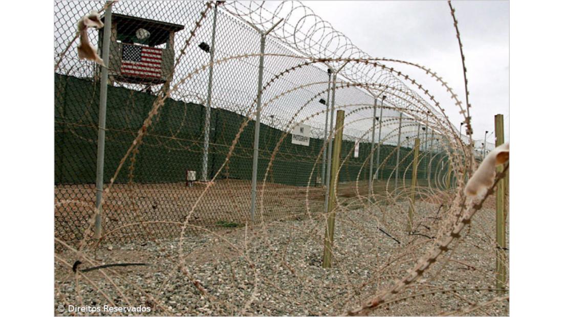 EUA libertam mais quatro detidos em Guantanamo