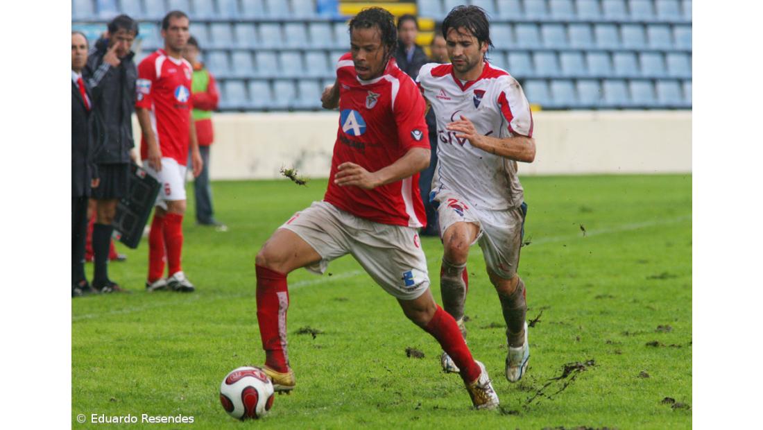 Santa Clara goleado em casa  e perde liderança na Liga de Honra