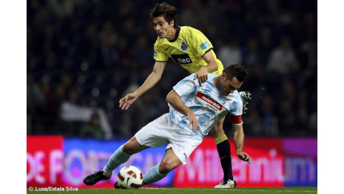  Moutinho estreia-se a marcar na goleada do FC Porto sobre Juventude de Évora