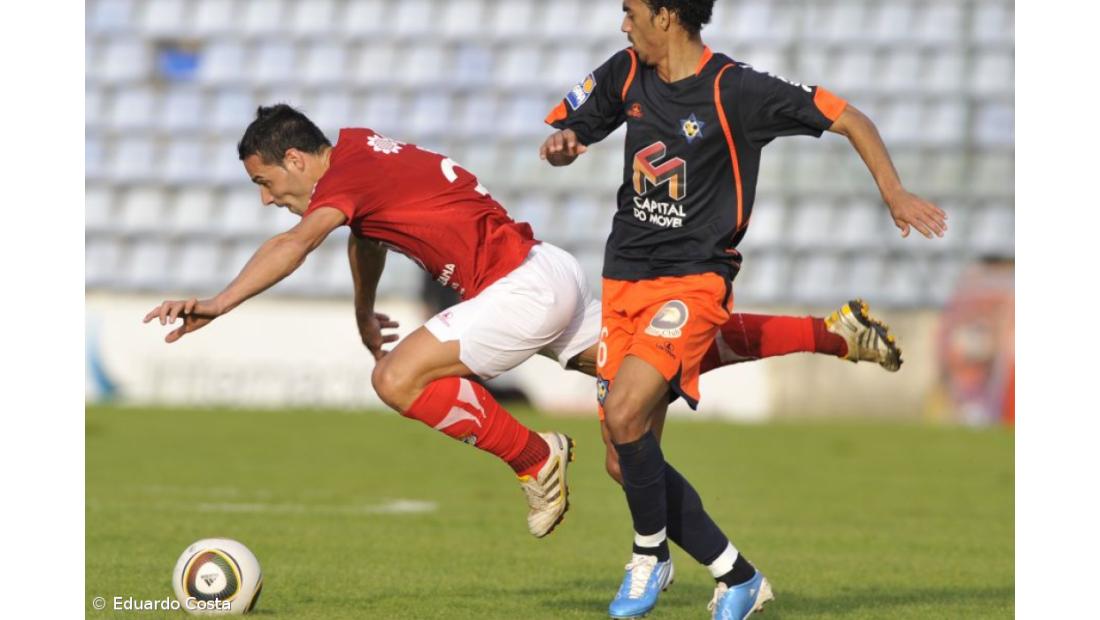 Santa Clara cede empate numa exibição de fraca qualidade