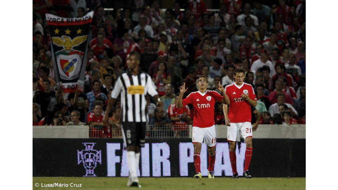 Benfica vence em Portimão e está a quarta eliminatória 