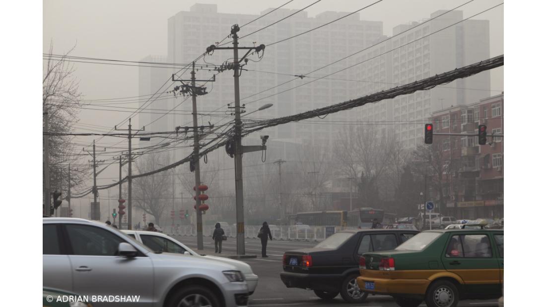 Atividades ao ar livre suspensas nas escolas da China devido à poluição