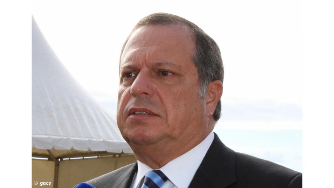 Carlos César espera participar no congresso nacional do PS