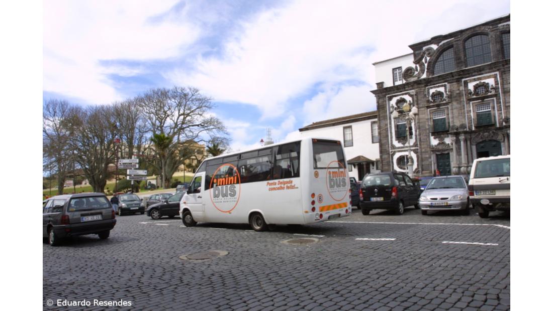 Ponta Delgada lança concurso para transporte coletivo de passageiros