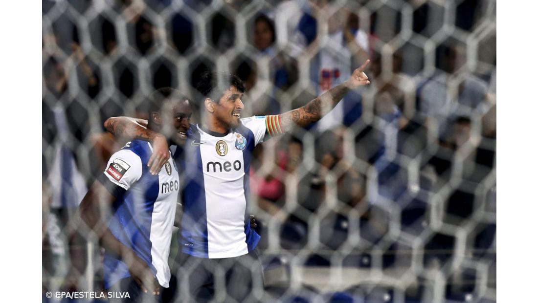 FC Porto vence Sporting com toque colombiano