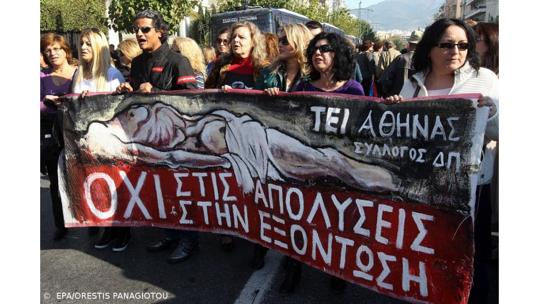 Gregos param três horas em protesto contra a austeridade