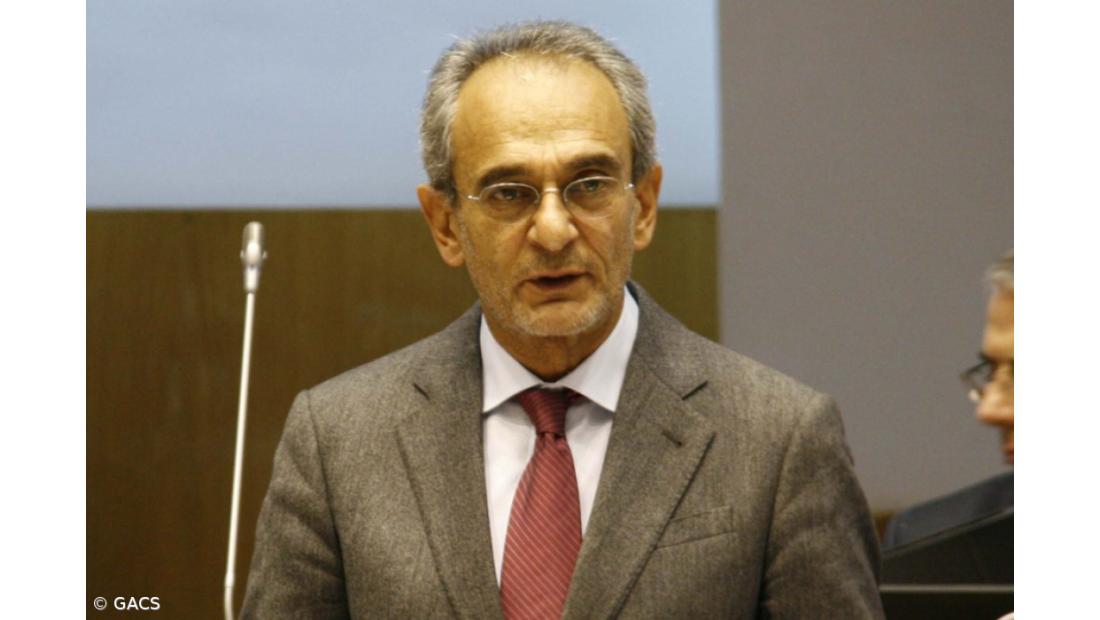 Luiz Fagundes Duarte quer introduzir o latim e o grego nas escolas