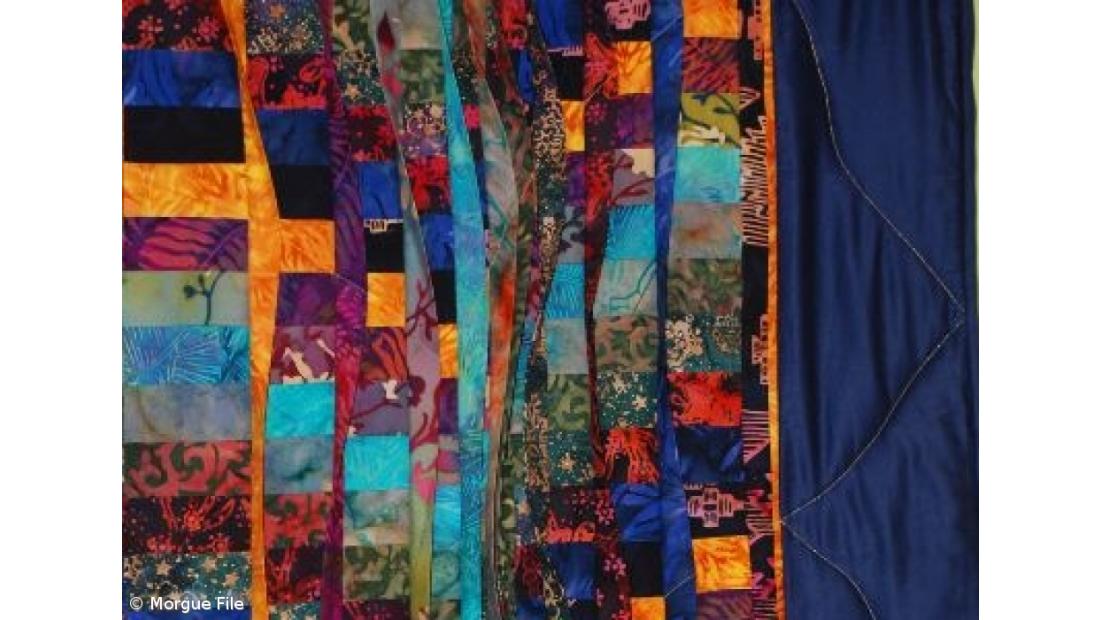 Restos de tecidos de marcas vão ter nova vida em 'patchwork' de 'startup' portuguesa