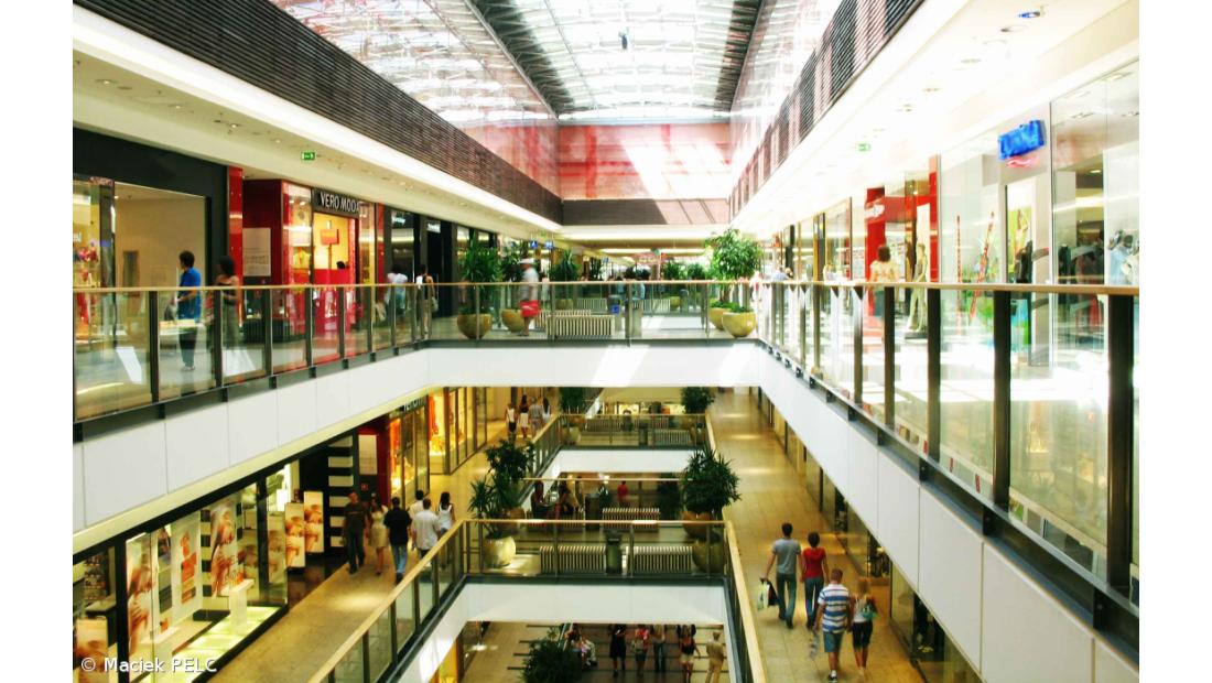 Crise impede inauguração de 60% dos centros comerciais que iam abrir este ano