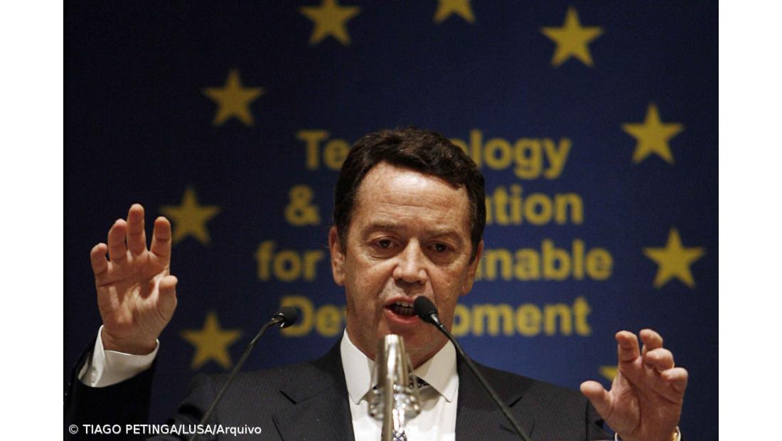 Manuel Pinho nega favorecimento à EDP e diz que foi para o Governo perder uma fortuna