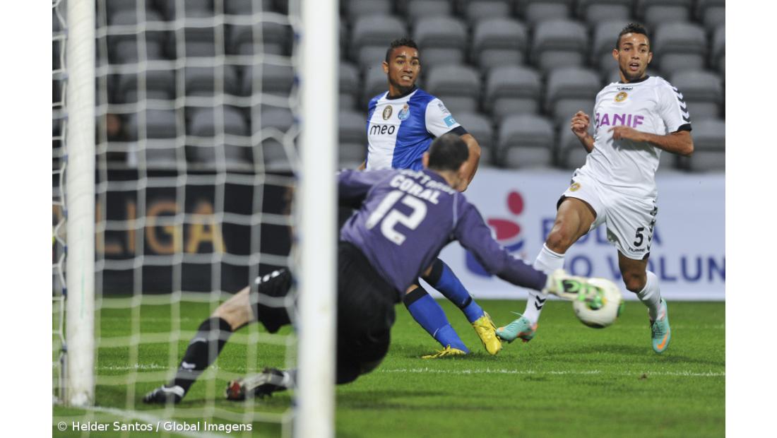 Lucho Gonzalez e Otamendi "selam" vitória do FC Porto na Madeira