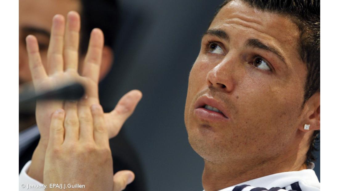 Cristiano Ronaldo conquista Bola de Ouro pela quinta vez