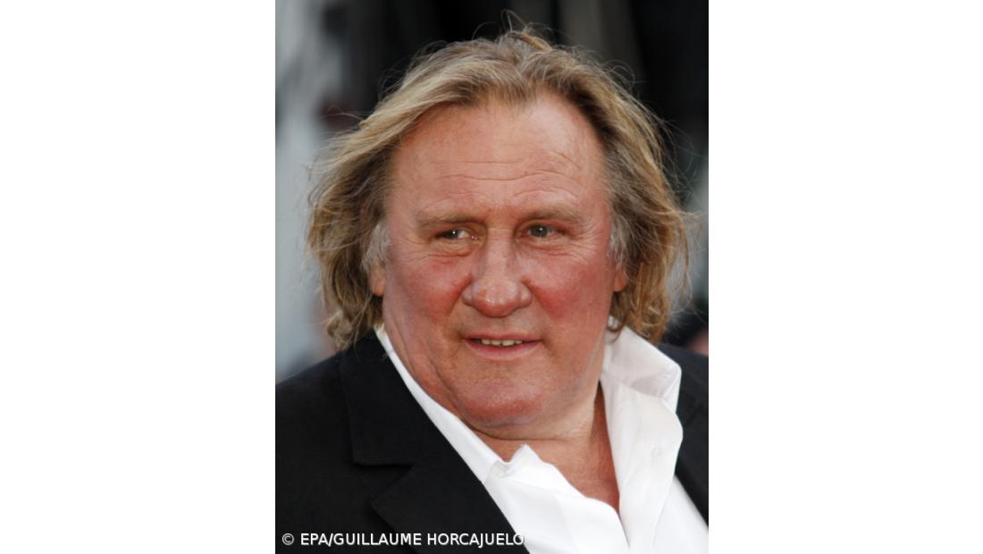 Gérard Depardieu registou residência permanente na Rua Democrática, na Rússia