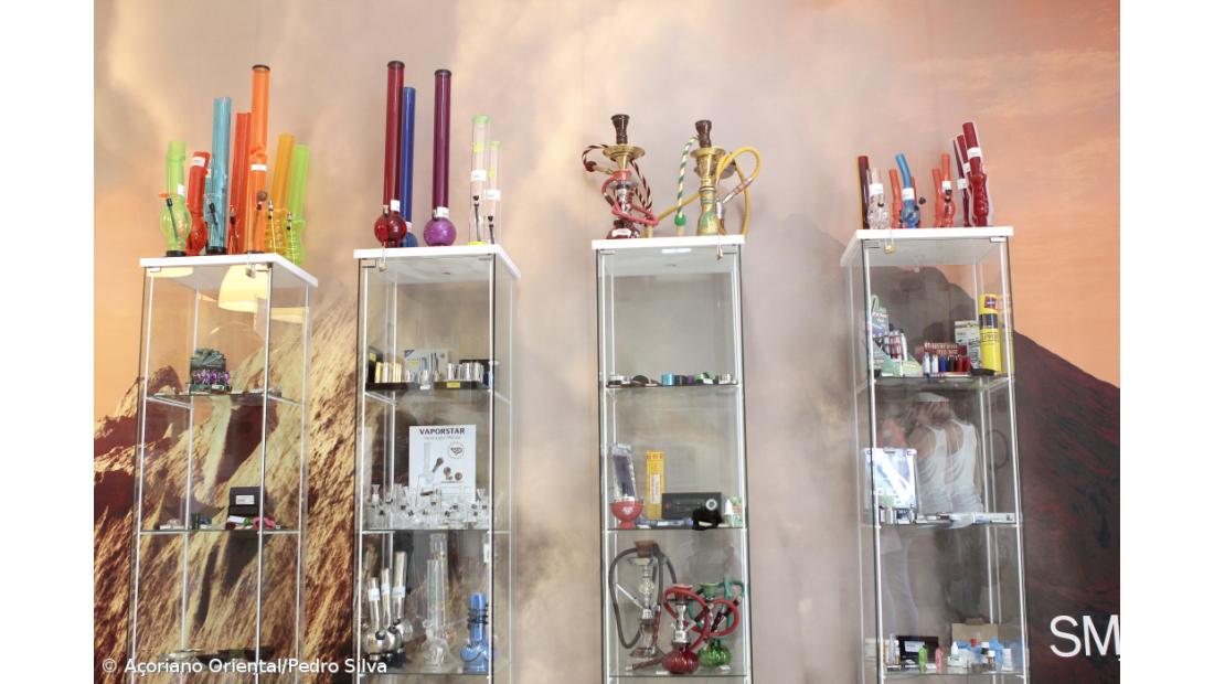 Loja fiscalizada em Ponta Delgada por venda indevida de drogas legais