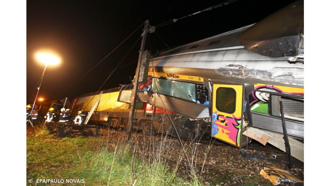 “Anomalia” após intervenção na via contribuiu para acidente de comboio em 2017, diz relatório