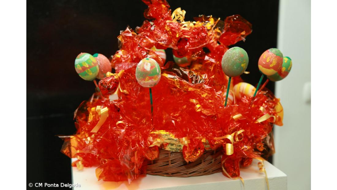 Exposição de Cestas de Páscoa no Mercado da Graça