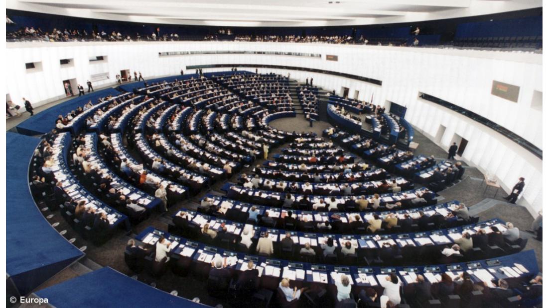 Parlamento Europeu aprova orçamento comunitário para 2011