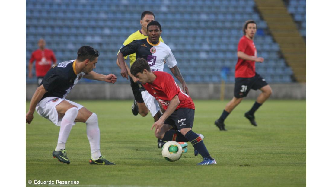 Santa Clara perde em casa com o Trofense