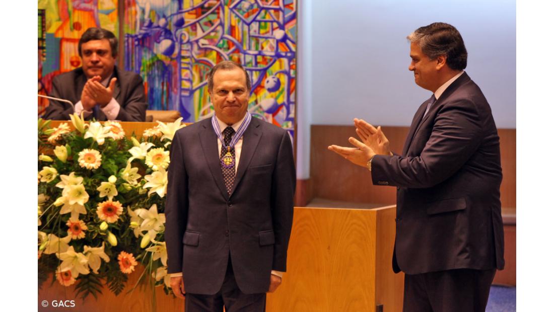 Carlos César acusa PR de "ignorância" por convocar Conselho de Estado para Dia dos Açores