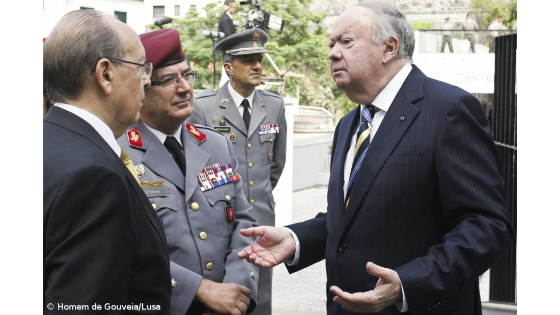 País não pode entrar num segundo plano de resgate