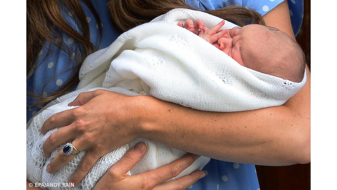 Austrália oferece crocodilo bebé ao recém-nascido príncipe George