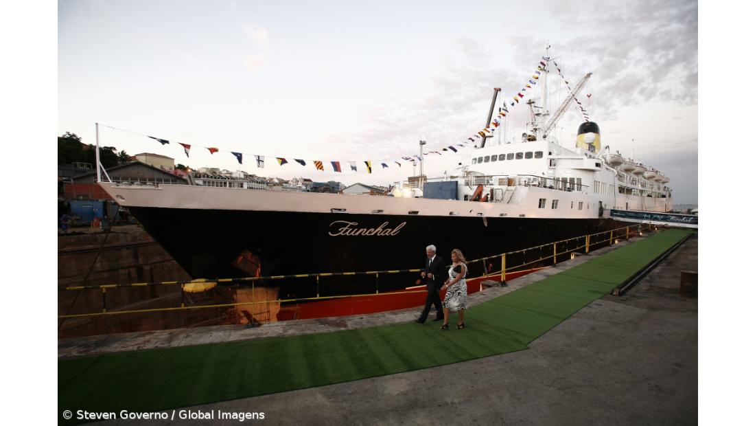 "Funchal" regressa a Ponta Delgada