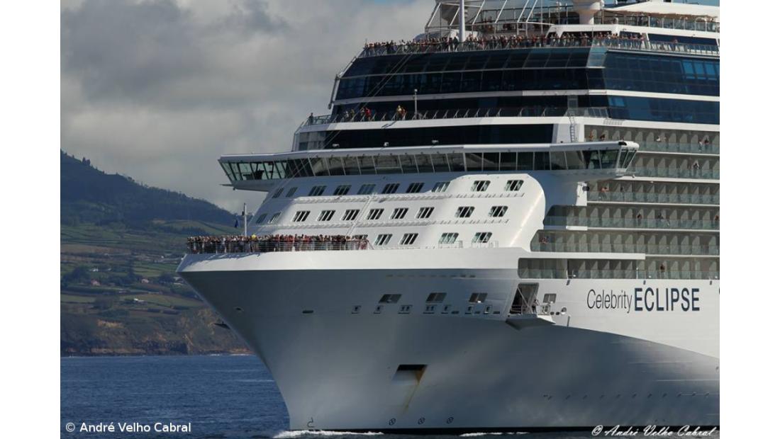 Celebrity Eclipse em Ponta Delgada