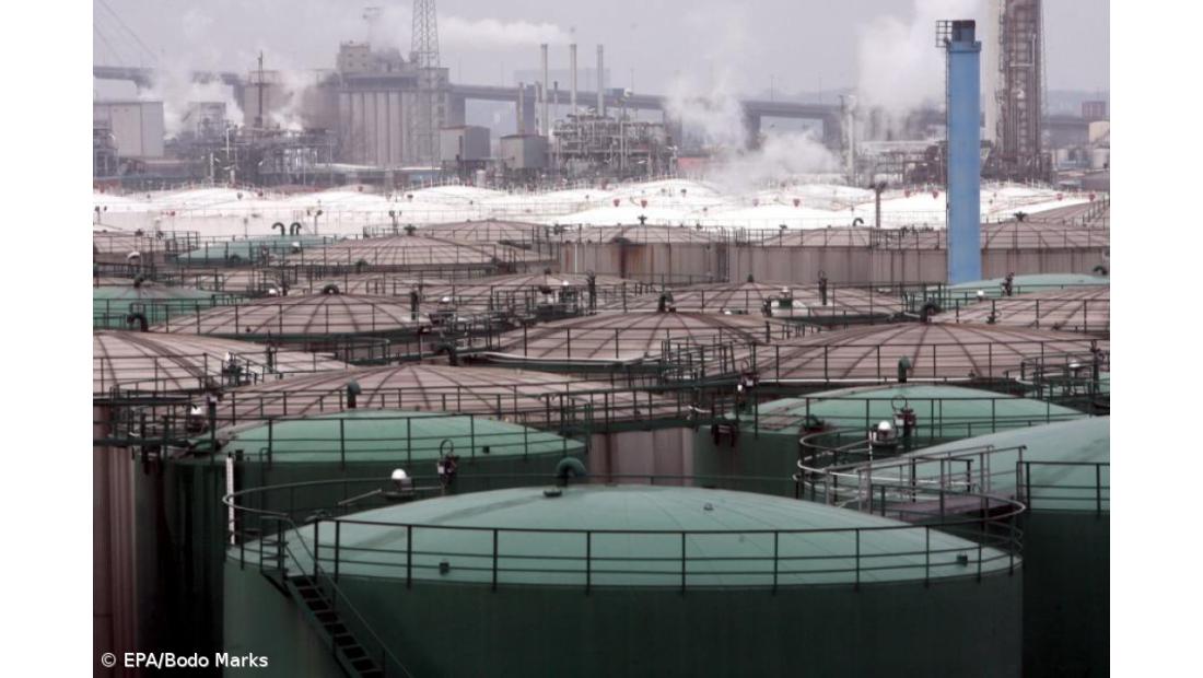 Economistas dizem que Portugal "acomoda facilmente" subida do preço do petróleo