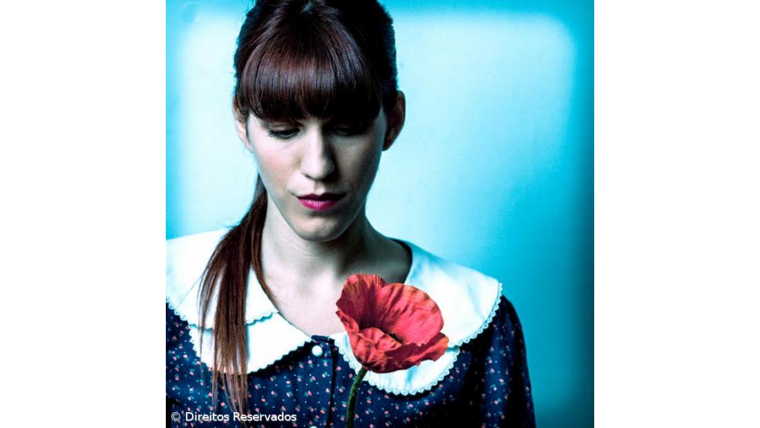 Luísa Sobral atua sábado no Teatro Micaelense