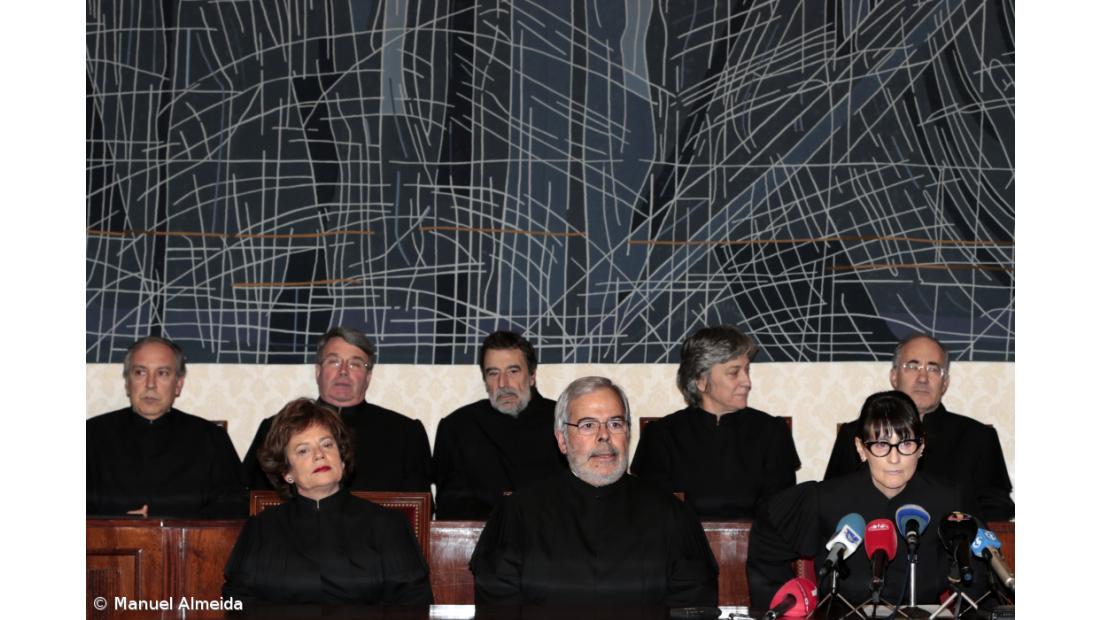 Açores podem criar "à sua própria custa" apoios para funcionários públicos