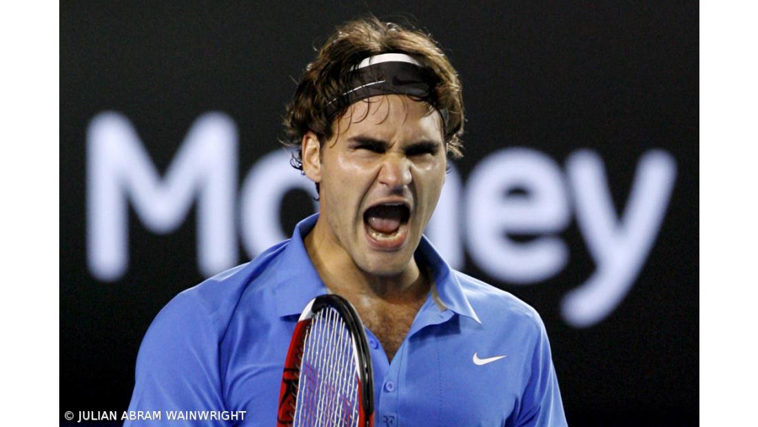 Federer recupera terceiro posto