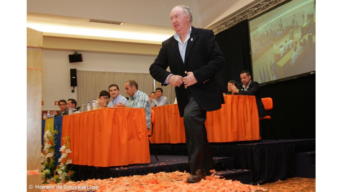 Miguel Albuquerque e Manuel António disputam hoje cargo que foi sempre ocupado por Jardim