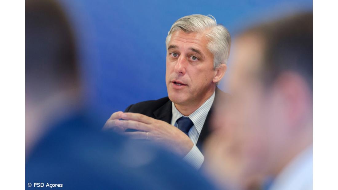 Líder do PSD defende "políticas estruturadas" para ultrapassar "maior crise social de sempre"