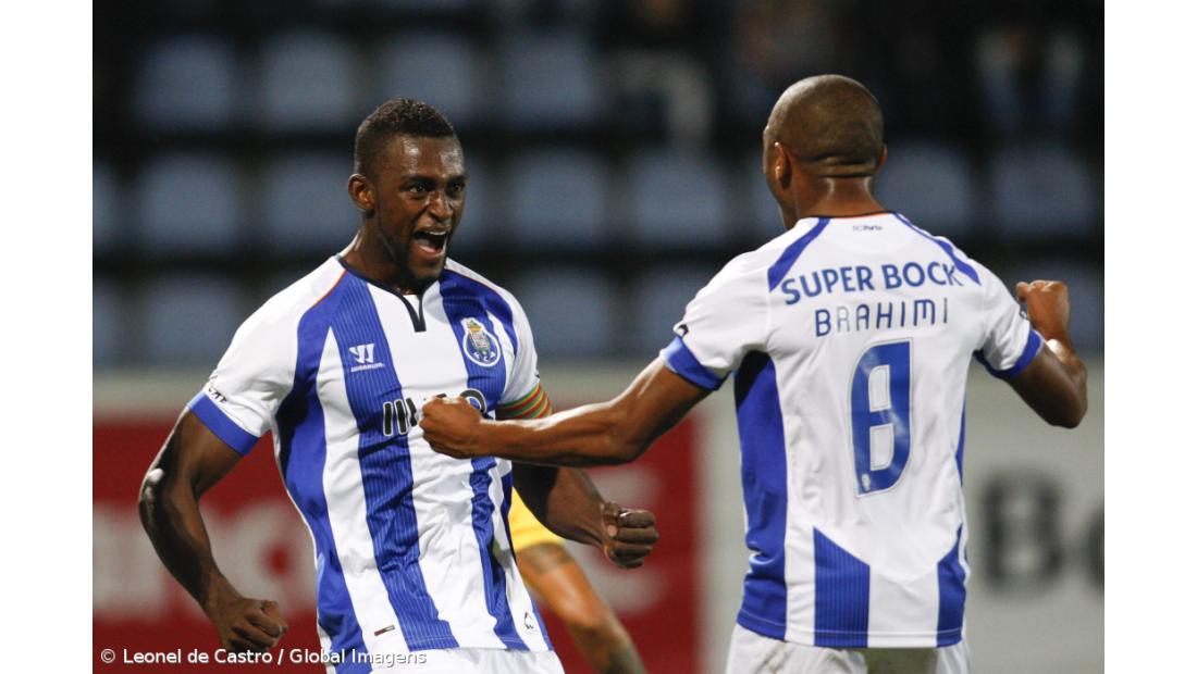 FC Porto goleia em Arouca e coloca-se, provisoriamente, a um ponto do Benfica (vídeos)