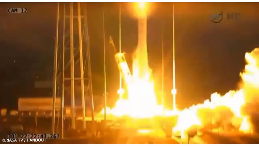 Foguetão Antares, da empresa Orbital, explode após lançamento 