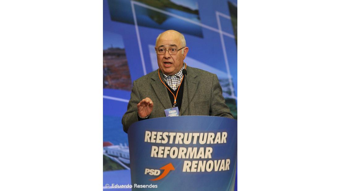 Morreu antigo presidente do Governo dos Açores Madruga da Costa