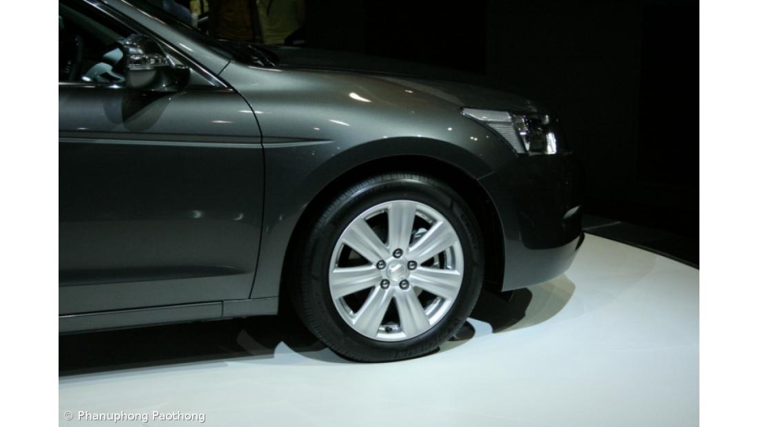 Vendas de automóveis caem 40,1% nos primeiros onze meses do ano