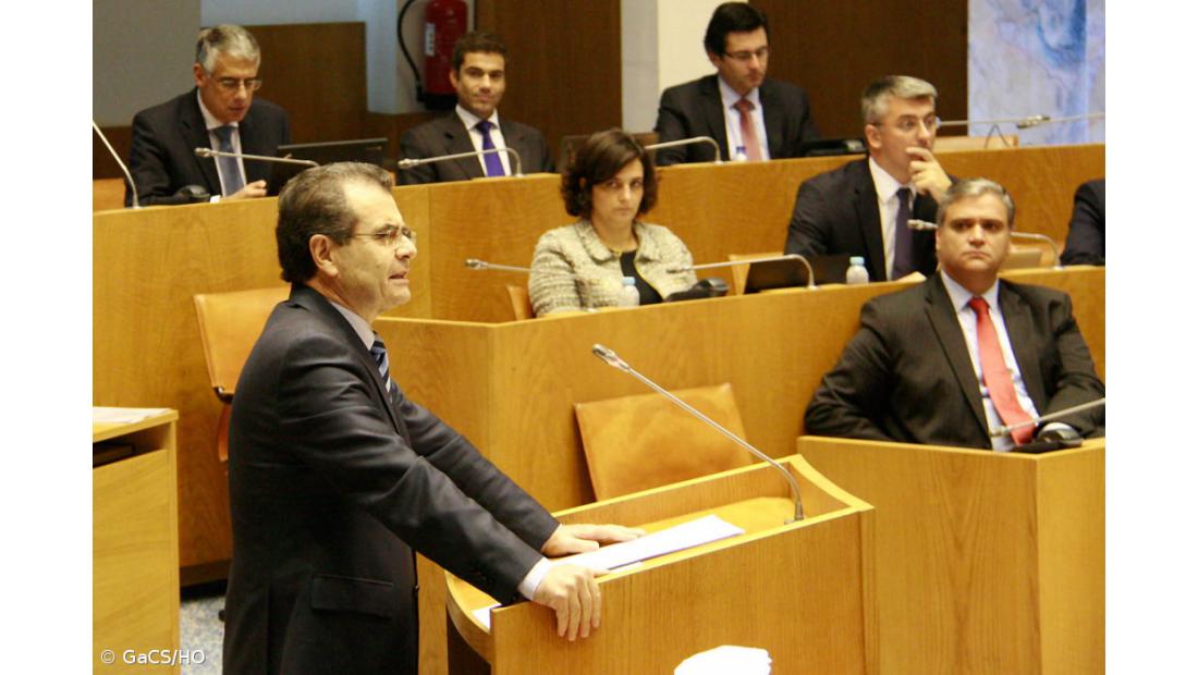 Governo e oposição com leituras diferentes sobre resultados escolares