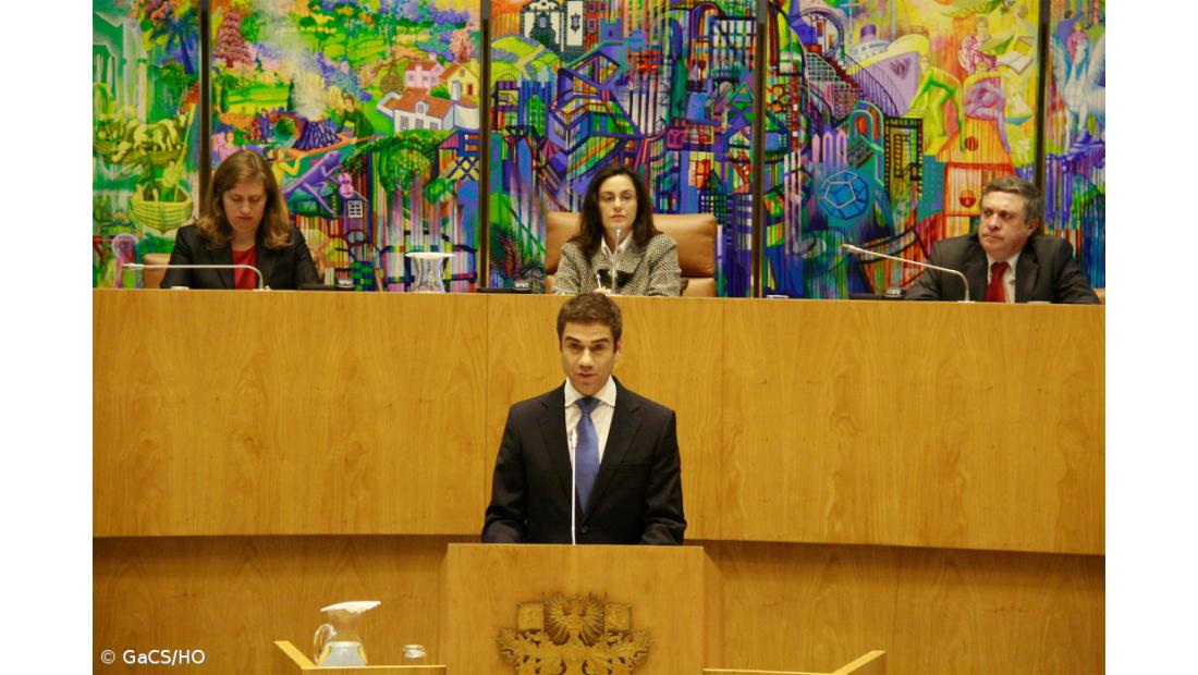 Aprovado aumento do parque marinho dos Açores com oposição a pedir fiscalização