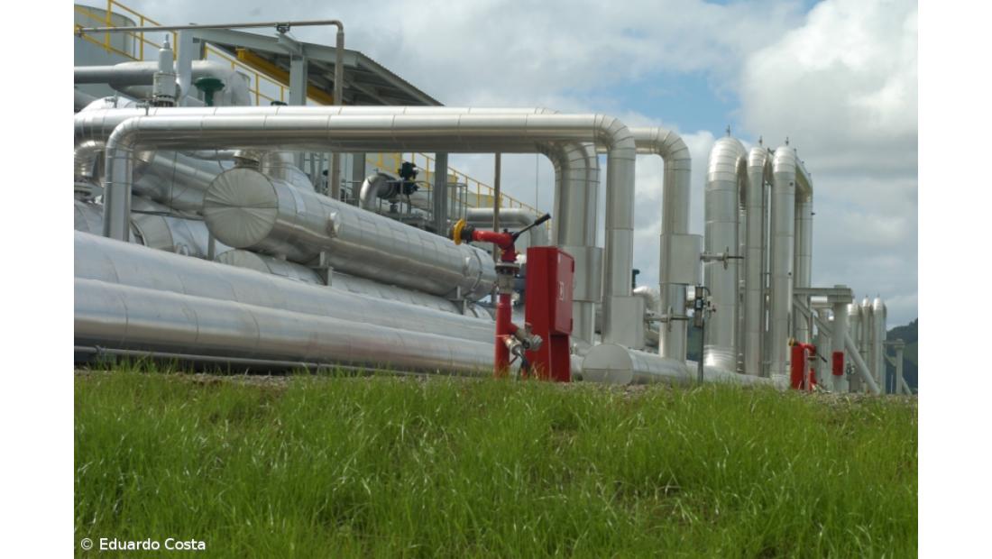 Central geotérmica suspensa  em São Miguel