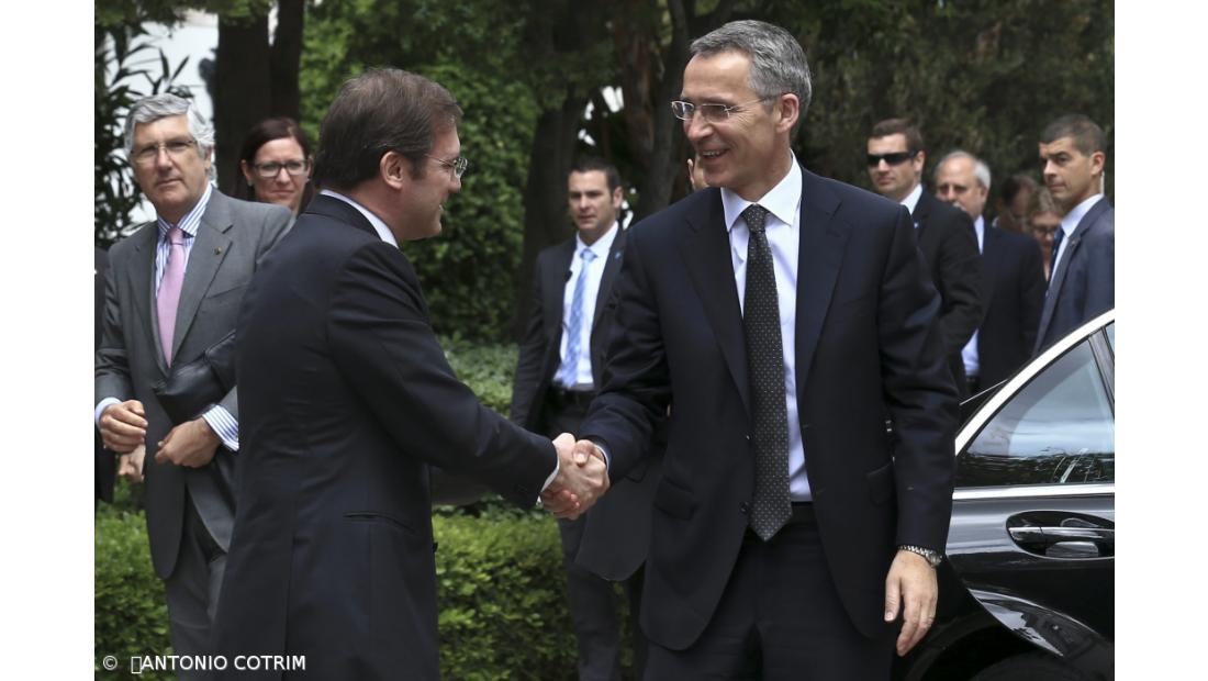 Papel da NATO no Mediterrâneo é estabilizar países de origem dos imigrantes